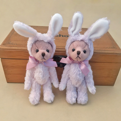 Bambola di peluche colorata per il giorno di San Valentino