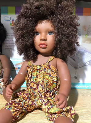 Servizio personalizzato Vinyl 22 pollici bambola di moda dolce e casual per bambini regalo